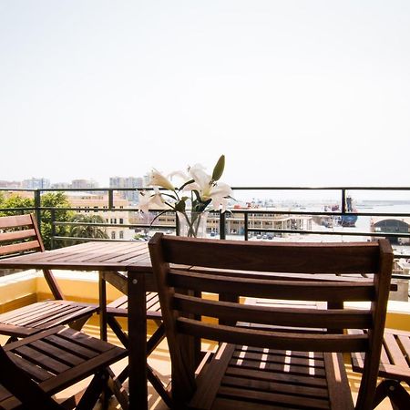 Holidays2Malaga Terraza & Junto Puerto Deportivo Eksteriør billede