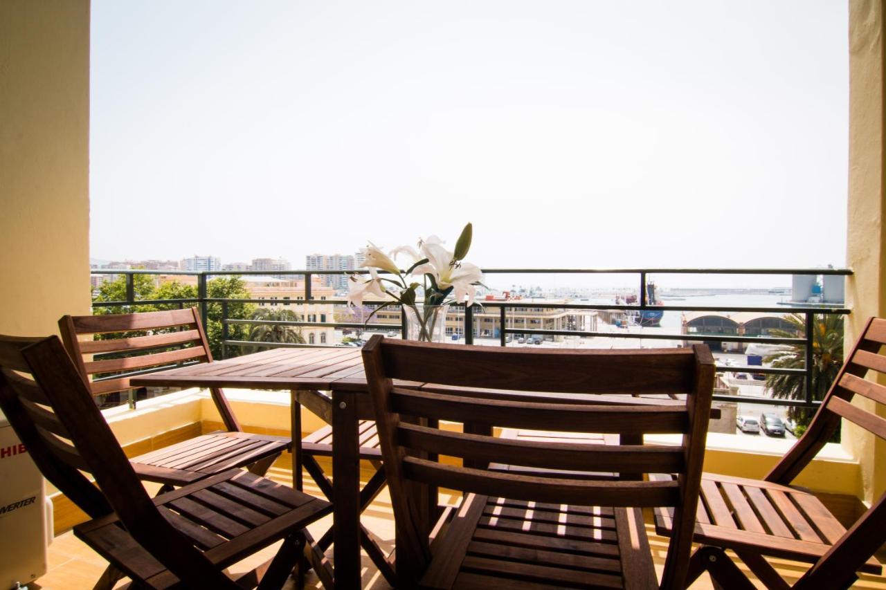 Holidays2Malaga Terraza & Junto Puerto Deportivo Eksteriør billede